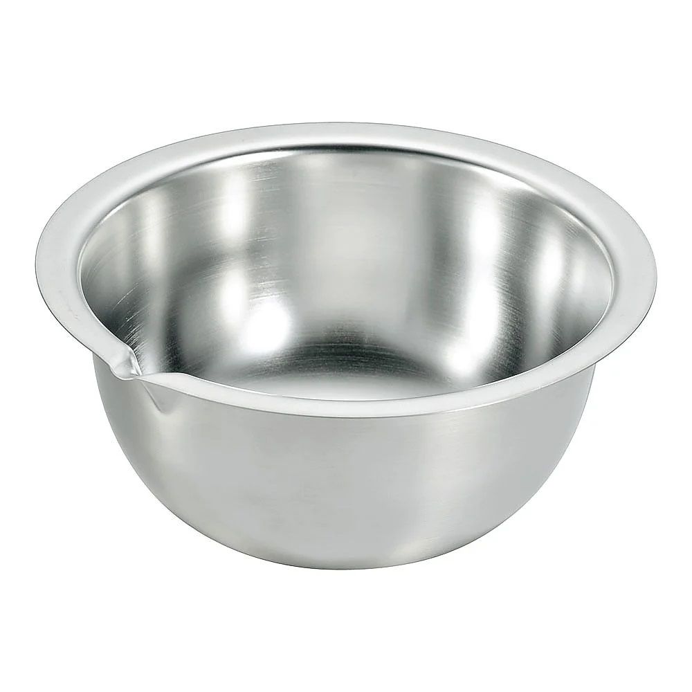 Koinu AHG0201 Deep bowl with flat edge and spout 18cm