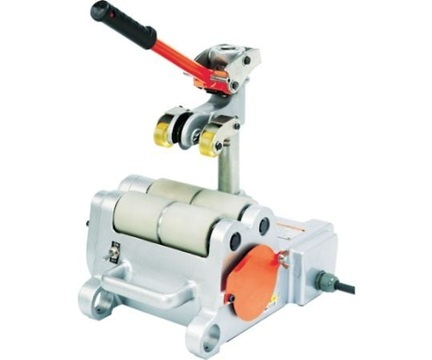 Máy cắt ống tốc độ cao với mũi doa hình nón và con lăn polyurethane MCC EHC60RU
